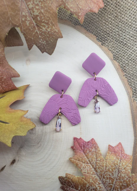 SOLID ARCH WITH TEXTURE