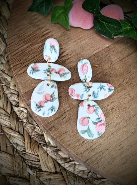 PEACHES THREE PIECE DANGLE