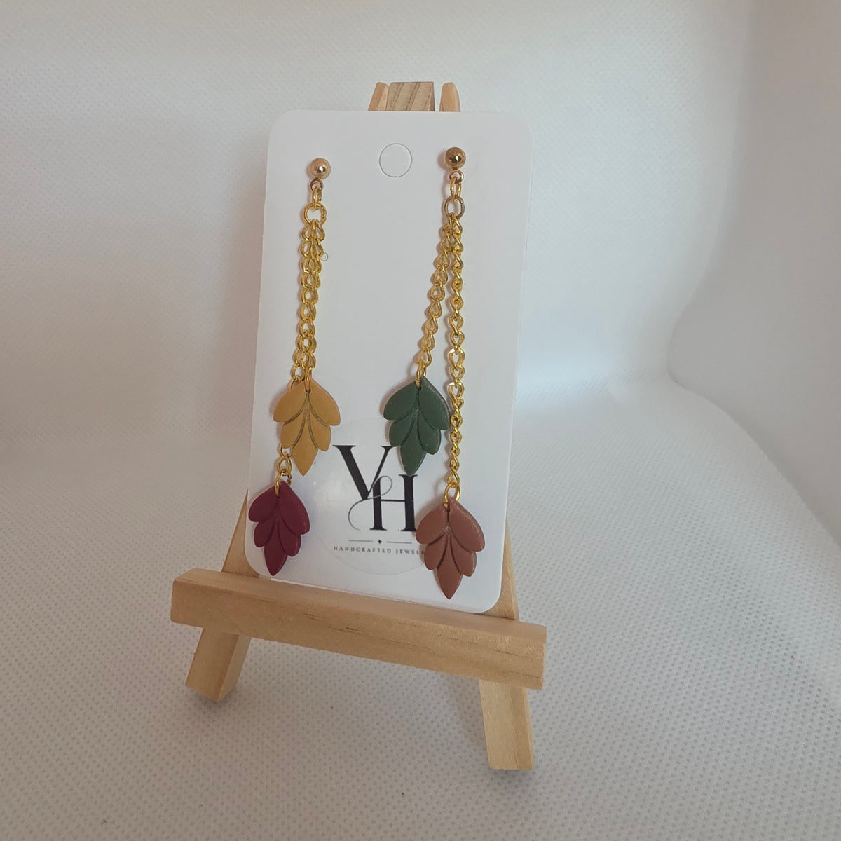Four Thankful Leaves Dangle