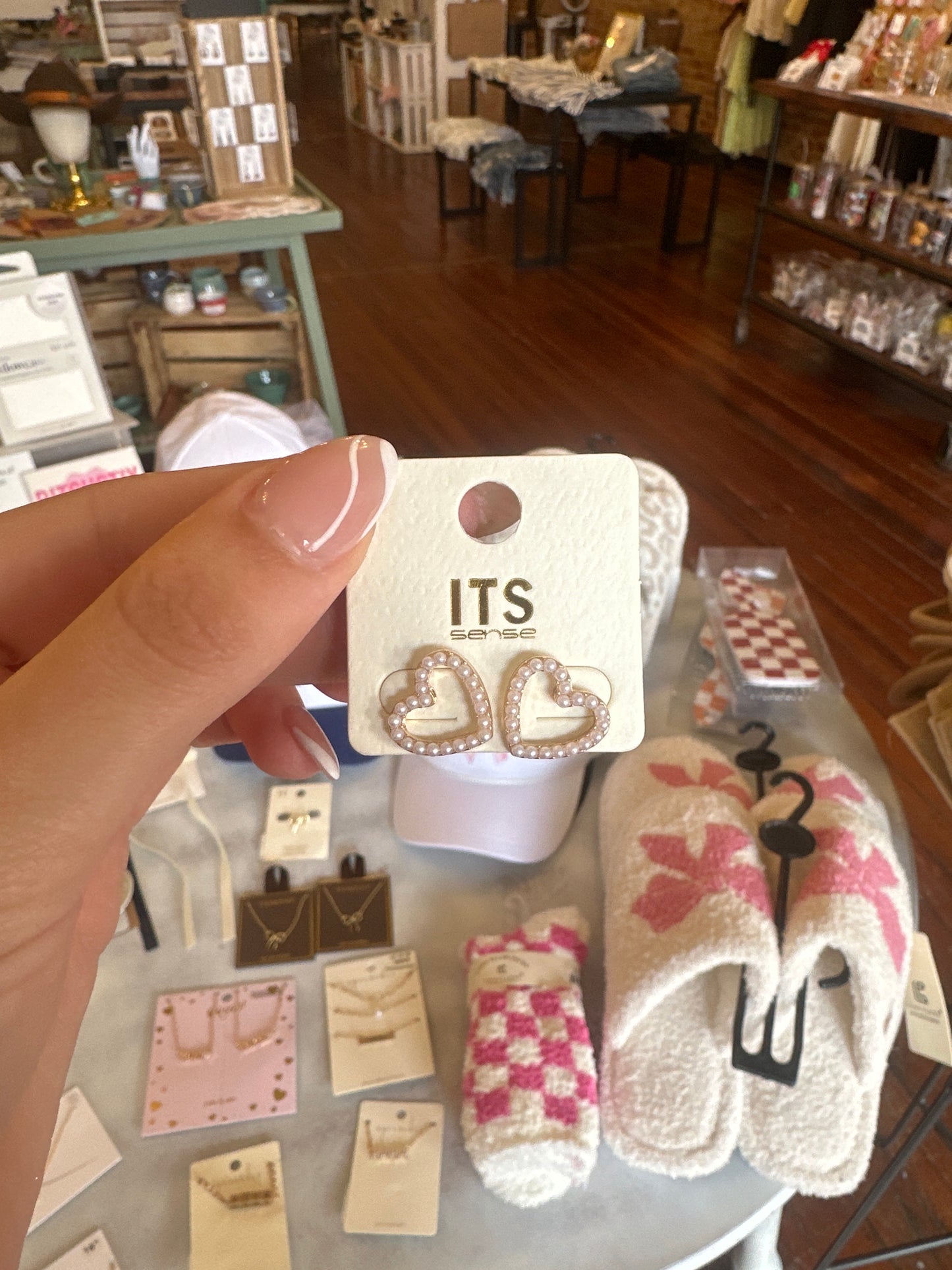 Pearl Hearts Earrings