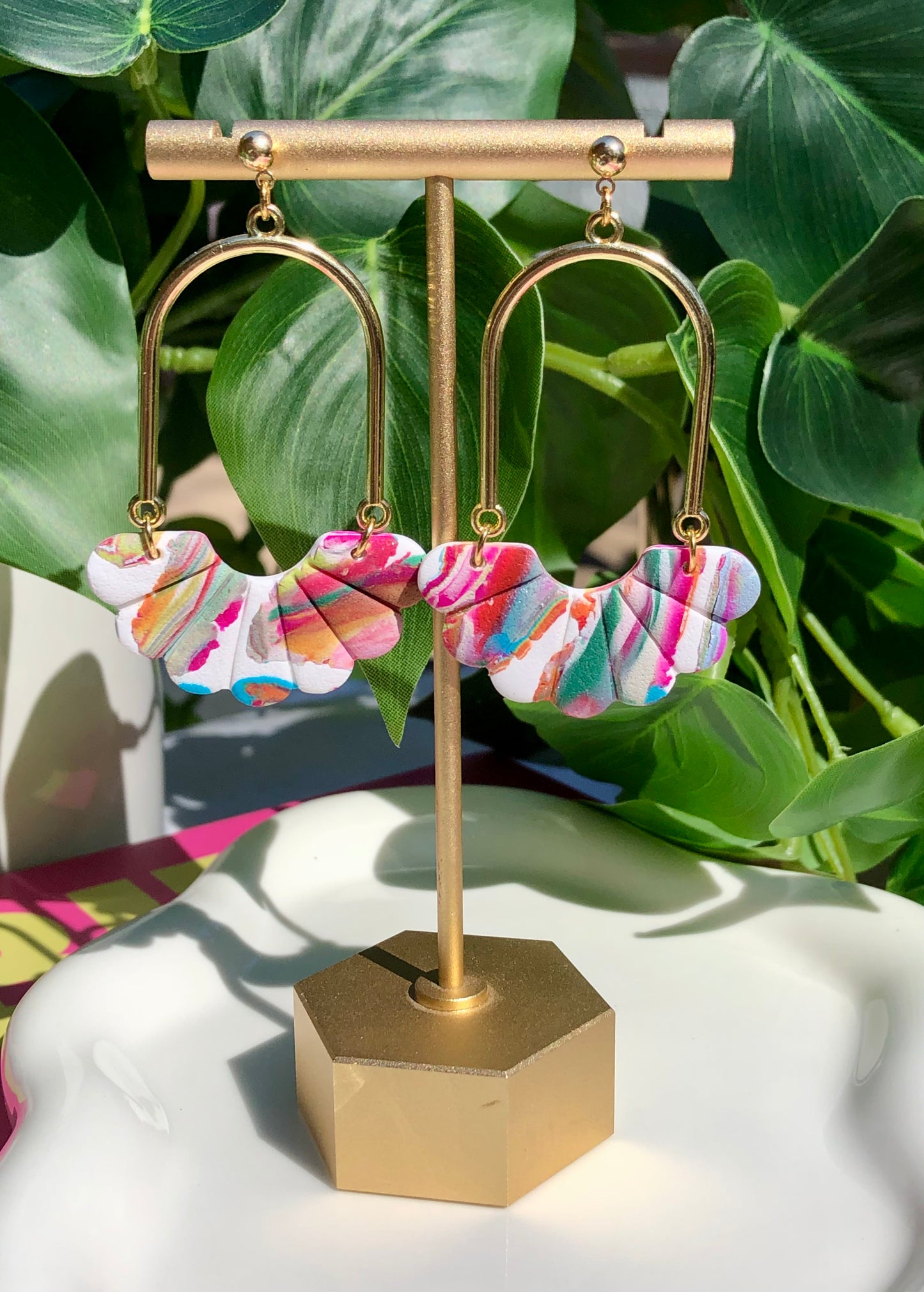 Bright Overlay Scallop Drops