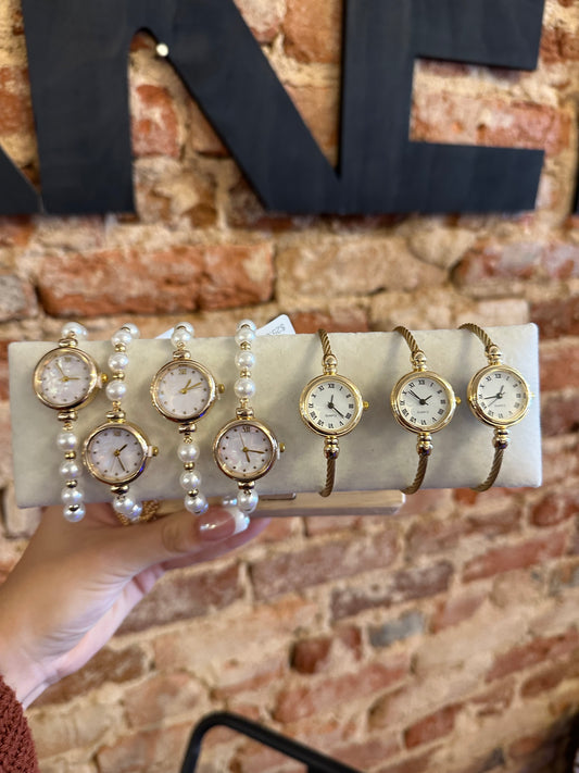 Gold Pearl Adjustable Watch