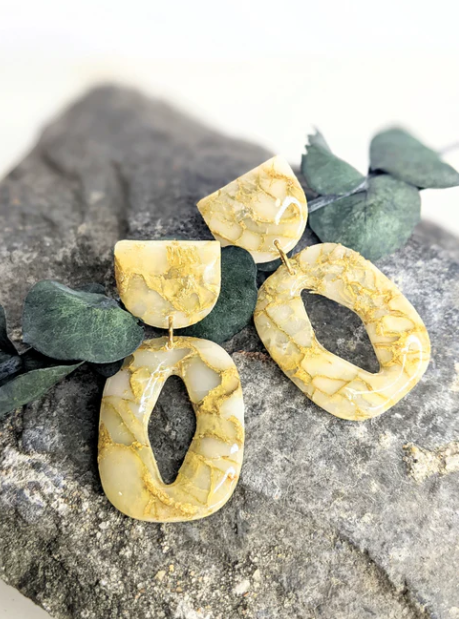 TWO PIECE YELLOW STONE DANGLE - OVAL