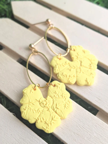 DANGLE SOLID YELLOW CLAY TEXTURE FLORAL