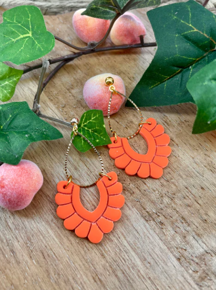 DANGLE ORANGE UPSIDE DOWN ARCH