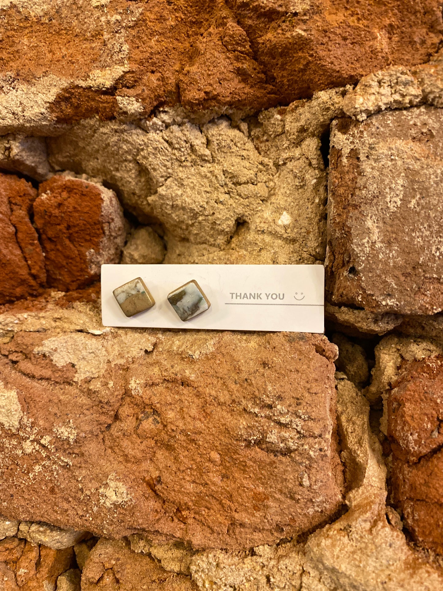 STUD SQUARE MARBLE