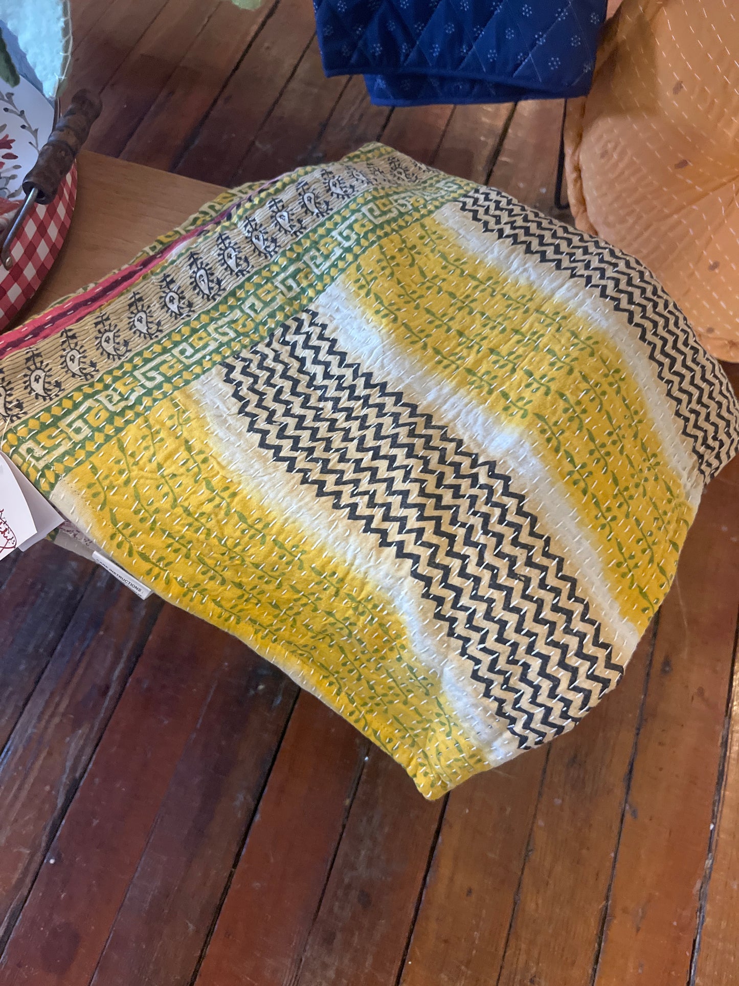 Kathna Throw