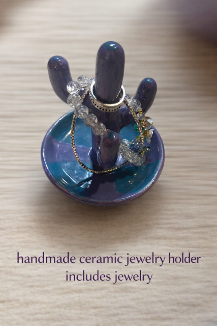 Handmade Jewelry Holder Includes Jewelry
