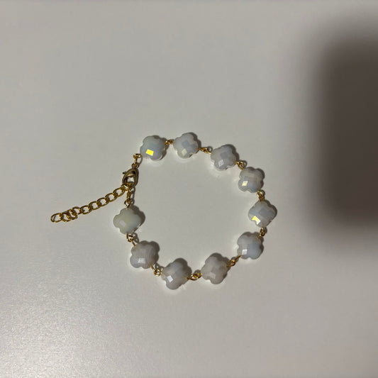 Ivory Quatrefoil Beaded Bracelet