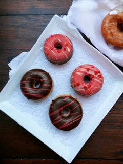 Strawberry Chocolate Donut Wax Melt - Chocolate Raspberry Donut Wax Melt