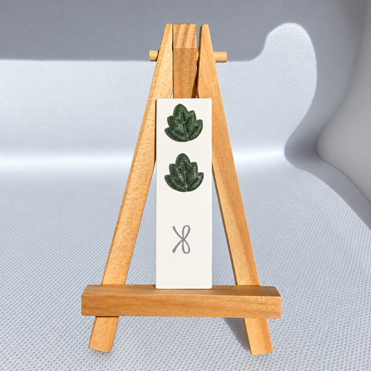 Mini Green Leaf Post
