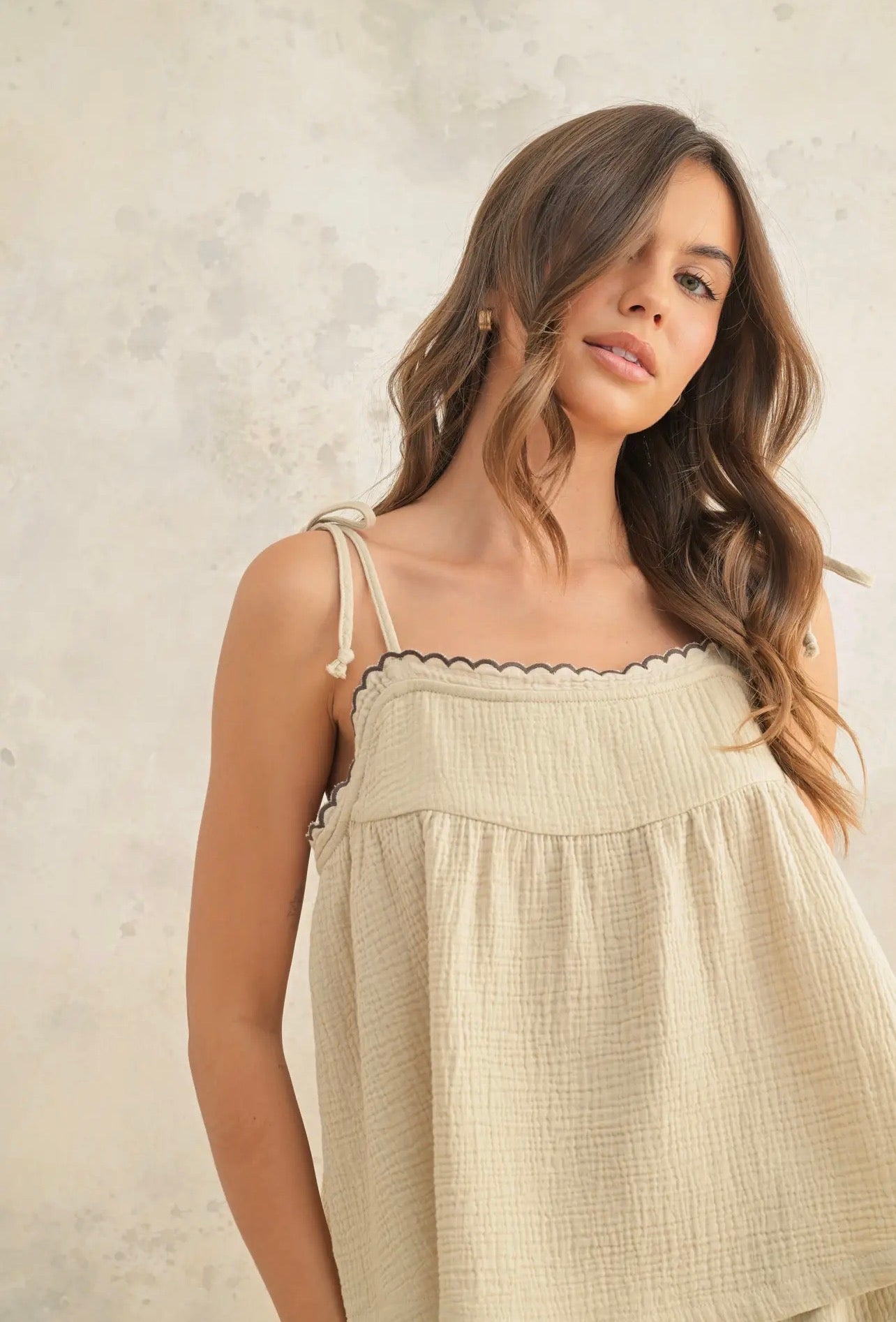 Scallop Top