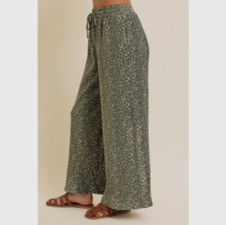 Daisy Velvet Pants