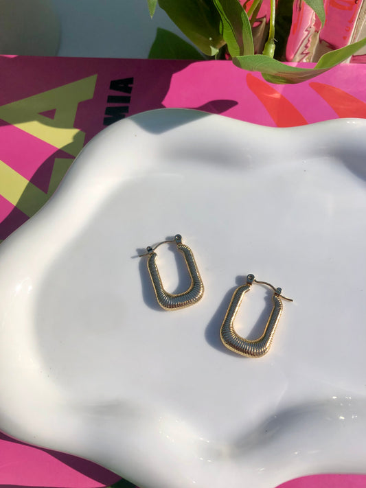 Golden Ribbed Square Hoops